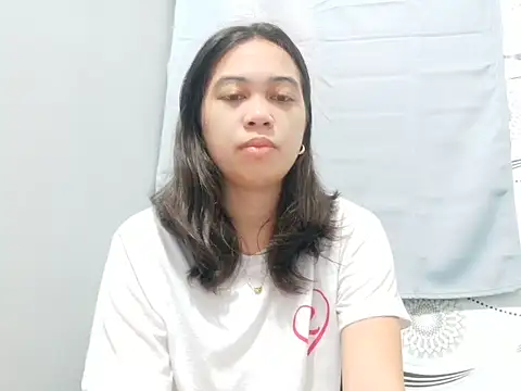 Ursexyasianskinny online show from May 18, 2026, 5:46 am
