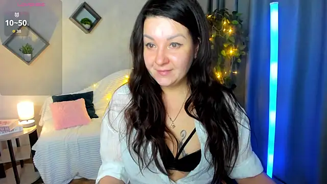 still  her online show from December 19, 2025, 1:23 am