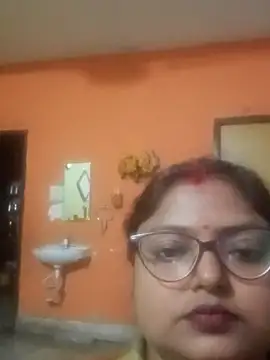 Snapshot of Simran62 chatting on December 21, 2025, 5:31 pm Simran62 online show from December 21, 2025, 5:31 pm