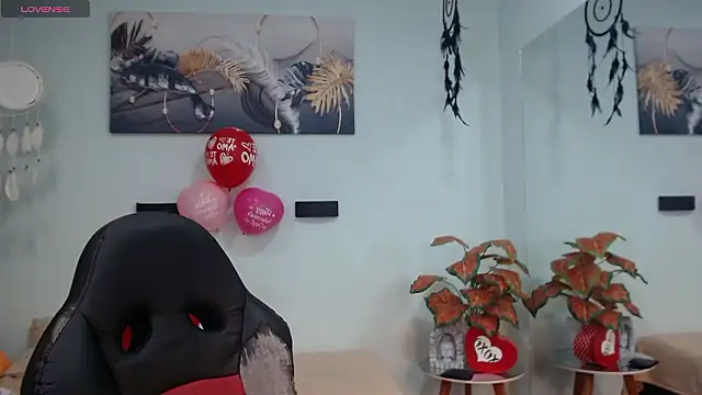 DraxBlade09 online show from February 13, 2026, 6:37 pm