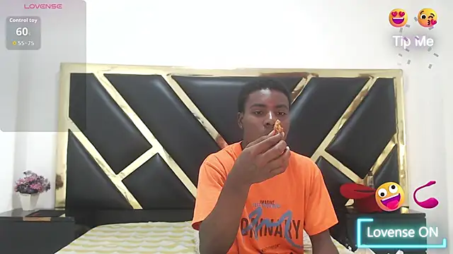 NoahJhonson69 online show from January 11, 2026, 7:08 pm