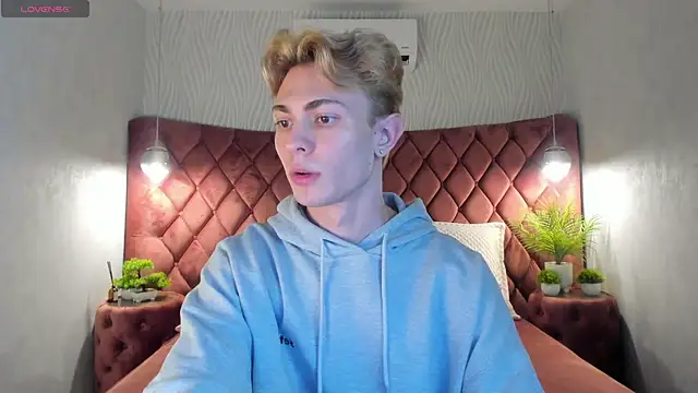 Even Vrot online show from December 21, 2025, 1:18 pm