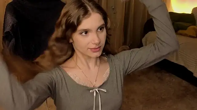 Snapshot of RozanneJordan chatting on May 2, 2026, 9:31 pm RozanneJordan online show from May 2, 2026, 9:31 pm