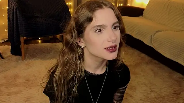 Snapshot of RozanneJordan chatting on May 6, 2026, 5:18 pm RozanneJordan online show from May 6, 2026, 5:18 pm