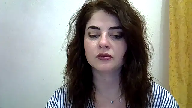 Darkroseq online show from February 13, 2026, 5:53 pm