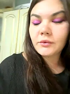 Snapshot of Maru992699 chatting on November 25, 2025, 9:26 pm Maru992699 online show from November 25, 2025, 9:26 pm