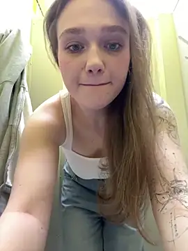 RussianWoman online show from December 16, 2025, 6:29 am