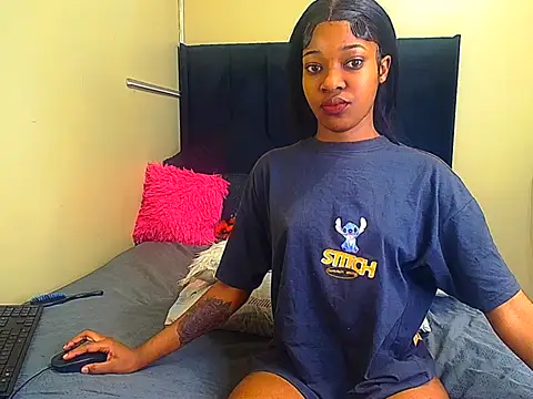 LisaBluexxx1 online show from May 10, 2026, 9:25 am
