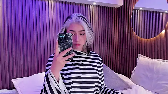 GabyRose9 online show from April 17, 2026, 7:28 pm