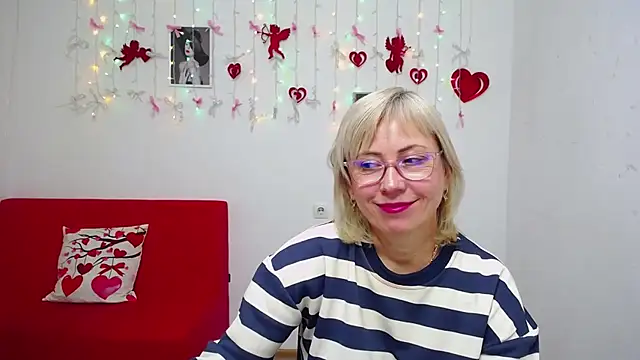 Snapshot of LaurenWishy chatting on February 6, 2026, 3:04 pm LaurenWishy online show from February 6, 2026, 3:04 pm