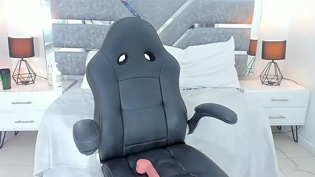 Snapshot of Baby_Scarleth_ chatting on November 30, 2025, 3:32 am Baby Scarleth online show from November 30, 2025, 3:32 am