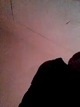 Snapshot of uiuftyrrtydre chatting on November 20, 2025, 2:17 pm uiuftyrrtydre online show from November 20, 2025, 2:17 pm