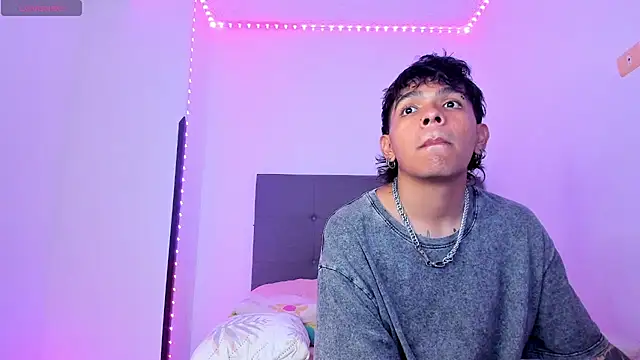 Snapshot of tessa__evans chatting on February 6, 2026, 12:48 am tessa evans online show from February 6, 2026, 12:48 am