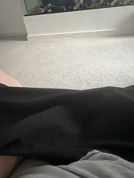 Snapshot of -bfc1882- chatting on November 23, 2025, 8:58 am -bfc1882- online show from November 23, 2025, 8:58 am