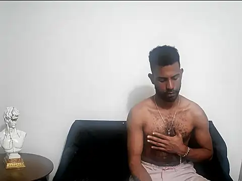 alberthot11 online show from April 6, 2026, 4:46 am