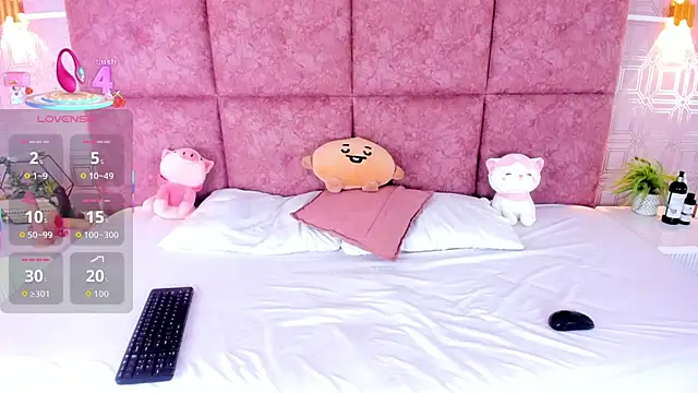 NathalieRoss1 online show from April 18, 2026, 6:06 am