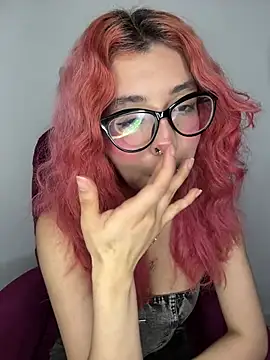 Valen-Foxx1 online show from April 15, 2026, 6:53 am