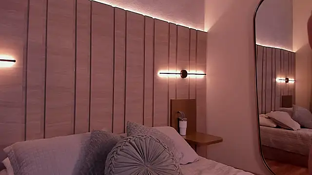 Zoe Mendez online show from January 13, 2026, 11:48 am