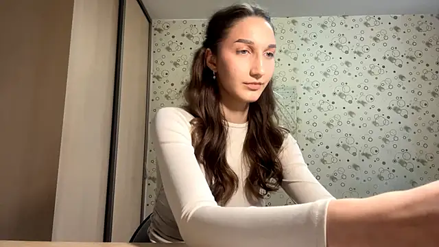 Snapshot of LeighannMallinak chatting on November 24, 2025, 12:27 pm LeighannMallinak online show from November 24, 2025, 12:27 pm