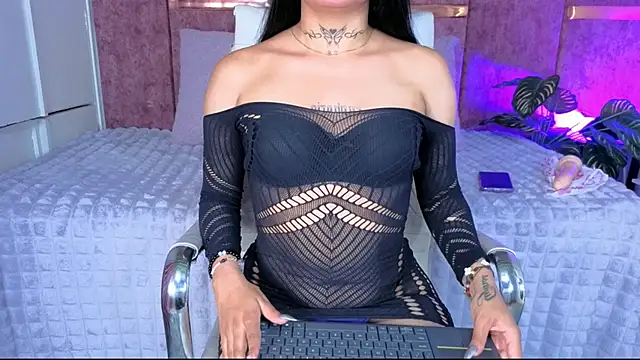 Alessanndraa   online show from November 21, 2025, 4:44 am