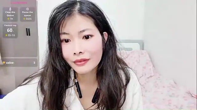 Snapshot of Ava-Baby chatting on November 25, 2025, 7:52 am Ava-Baby online show from November 25, 2025, 7:52 am