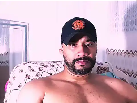 musclehetero online show from March 19, 2026, 4:27 am