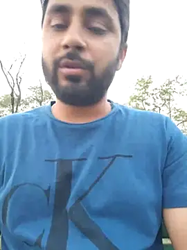 Cute Lucky online show from April 17, 2026, 1:25 pm