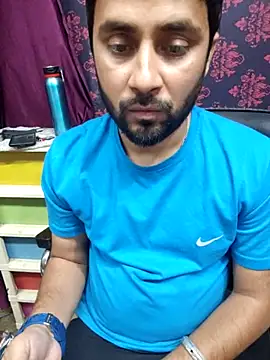 Cute Lucky online show from April 23, 2026, 3:03 pm