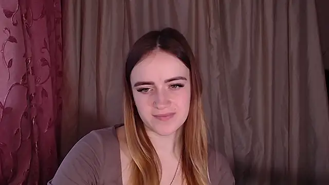 Illa May online show from December 4, 2025, 6:34 am