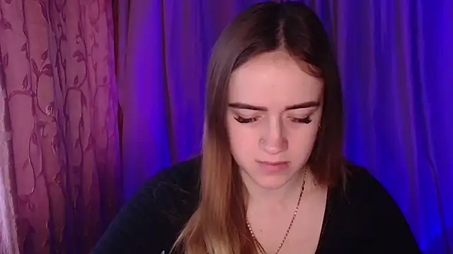 Illa May online show from December 23, 2025, 11:08 am