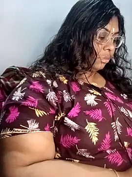 Snapshot of Riya-mallus chatting on November 25, 2025, 3:23 pm Riya-mallus online show from November 25, 2025, 3:23 pm