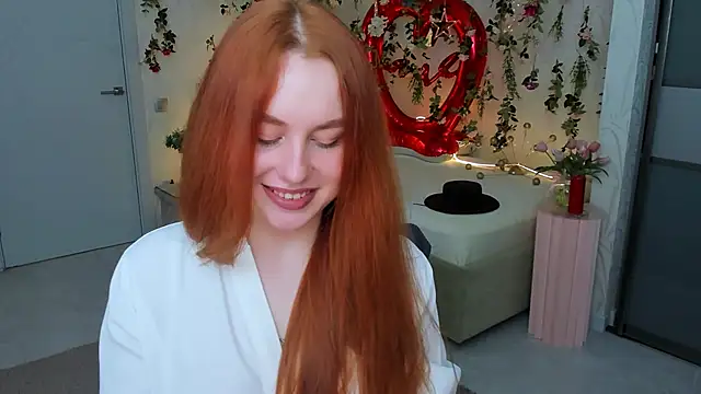 AirySilhouette online show from February 18, 2026, 10:11 am