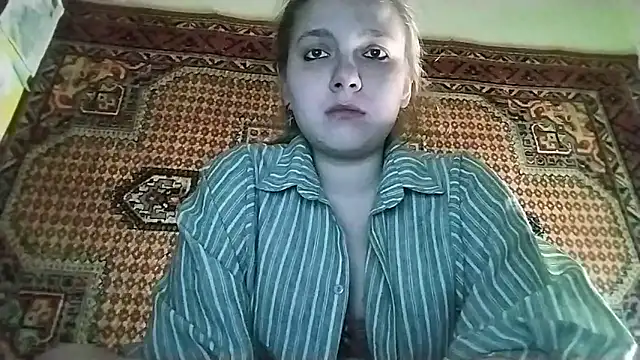Snapshot of KikiBang chatting on April 2, 2026, 6:16 pm KikiBang online show from April 2, 2026, 6:16 pm