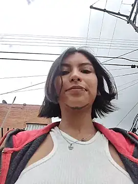 Zoe addiction online show from December 4, 2025, 3:43 pm