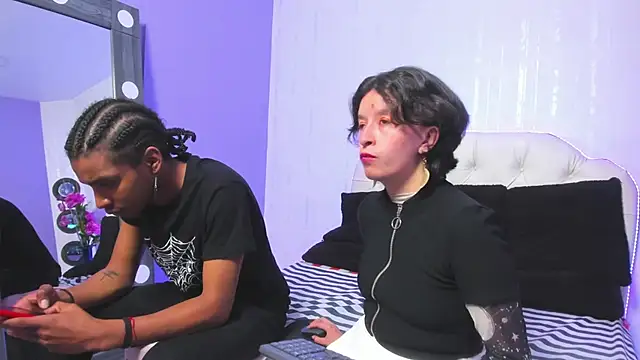 CoralAndOcean  online show from December 15, 2025, 6:01 pm