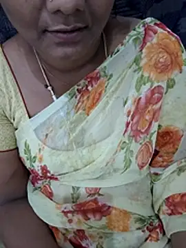 Snapshot of rishitamil01 chatting on November 24, 2025, 2:55 am rishitamil01 online show from November 24, 2025, 2:55 am