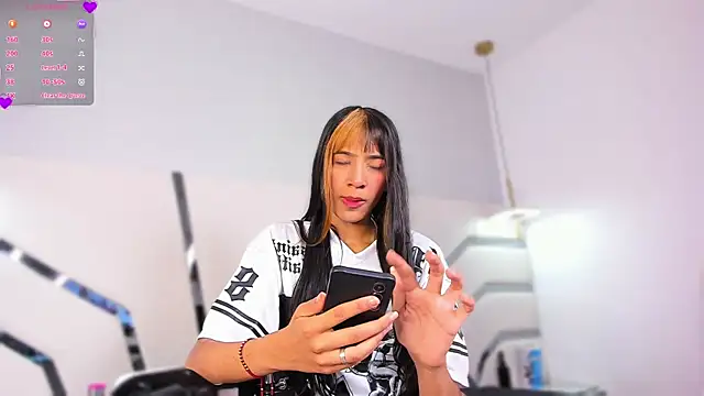 Snapshot of megann_myers chatting on March 2, 2026, 12:01 pm megann myers online show from March 2, 2026, 12:01 pm