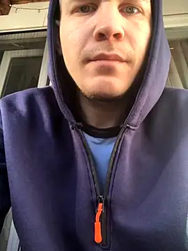 Snapshot of Spielzeugtwink chatting on December 16, 2025, 11:04 am Spielzeugtwink online show from December 16, 2025, 11:04 am