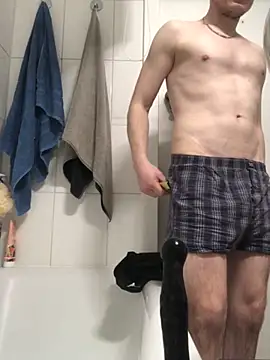 Snapshot of Spielzeugtwink chatting on January 6, 2026, 10:01 pm Spielzeugtwink online show from January 6, 2026, 10:01 pm