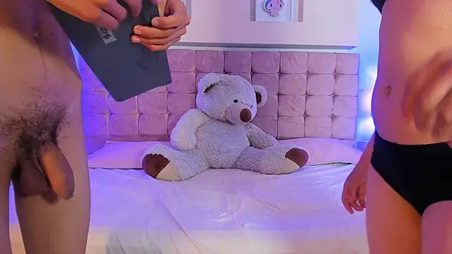 Snapshot of Katy_Gomez_ chatting on November 29, 2025, 12:19 pm Katy Gomez online show from November 29, 2025, 12:19 pm