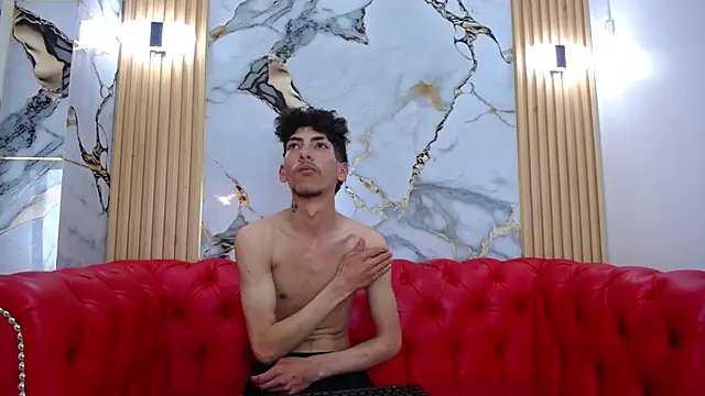 Berlin Torres online show from November 27, 2025, 3:52 am