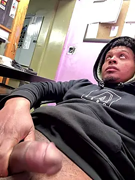 Snapshot of 24denio chatting on January 12, 2026, 8:25 pm 24denio online show from January 12, 2026, 8:25 pm