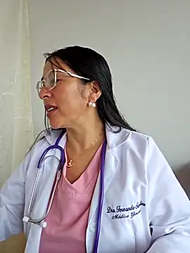 JustSamantha  online show from December 2, 2025, 2:12 pm