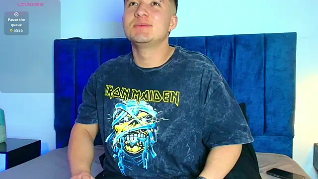 Ethan-Connor online show from December 16, 2025, 7:19 pm