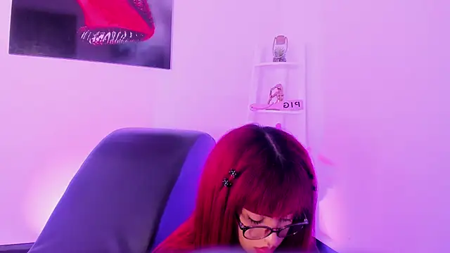 Taylor  Watson online show from February 9, 2026, 7:40 pm