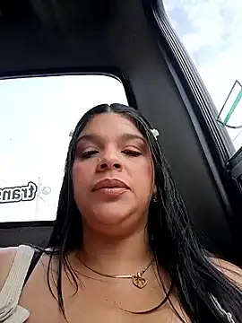 Snapshot of Layla-daring chatting on February 5, 2026, 6:34 pm Layla-daring online show from February 5, 2026, 6:34 pm