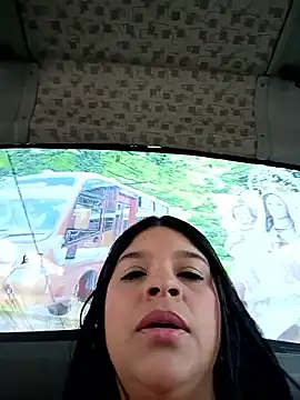 Snapshot of Layla-daring chatting on February 9, 2026, 6:34 pm Layla-daring online show from February 9, 2026, 6:34 pm