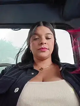 Snapshot of Layla-daring chatting on February 13, 2026, 6:26 pm Layla-daring online show from February 13, 2026, 6:26 pm