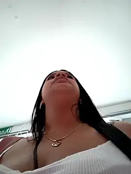 Snapshot of Layla-daring chatting on February 23, 2026, 5:21 pm Layla-daring online show from February 23, 2026, 5:21 pm