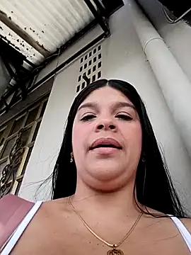 Snapshot of Layla-daring chatting on March 2, 2026, 8:04 pm Layla-daring online show from March 2, 2026, 8:04 pm